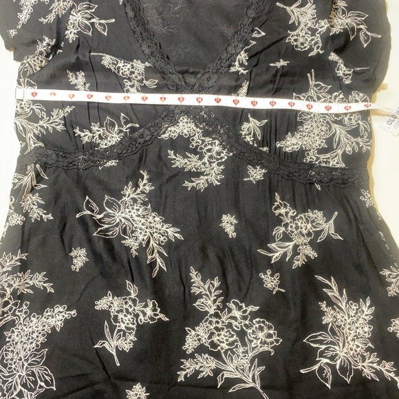 Floral‎ Black and White Dress Size Large - Picture 3 of 11